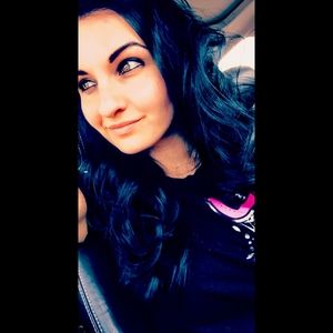 Meet your Posher, Megan